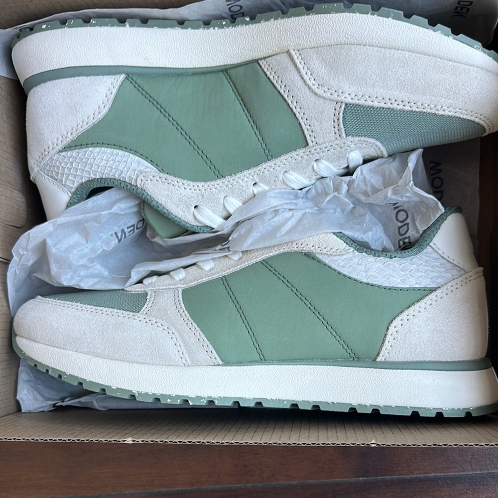 Woden Green and Cream Sneakers Brand New Never Worn Size 7.5W